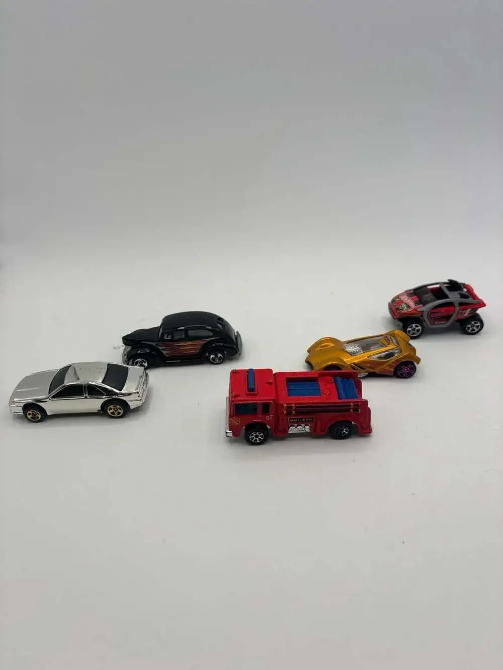 Lot of 5 Assorted Vintage Hot Wheels Die-Cast Toy Vehicles